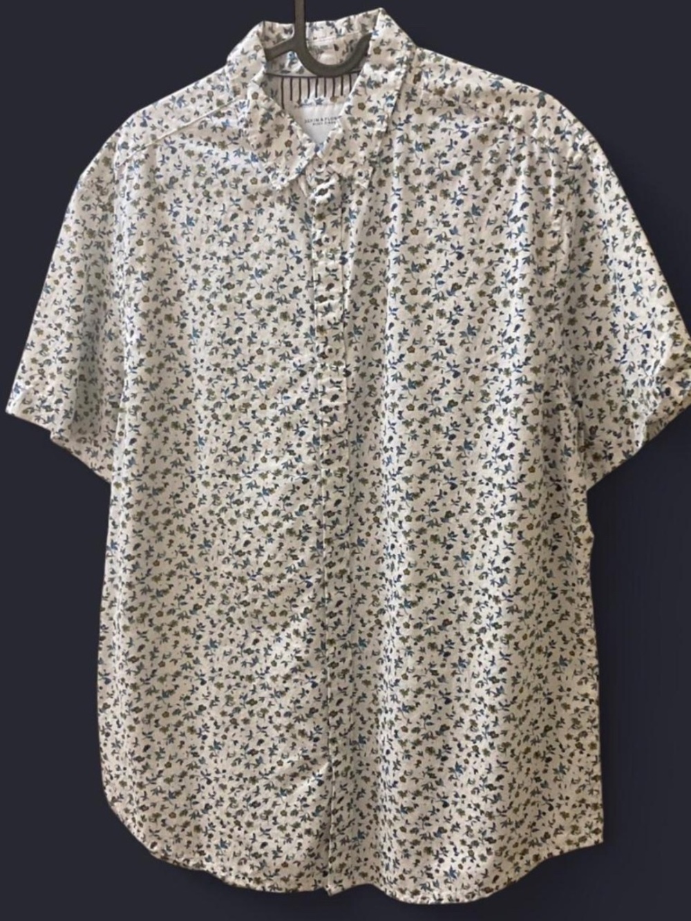 Five Large Shirts  - Great Brands - Picture 2 of 16